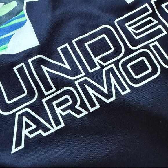 Under Armour Navy Blue Camo Shirt Youth Medium Loose Fit - Picture 6 of 9